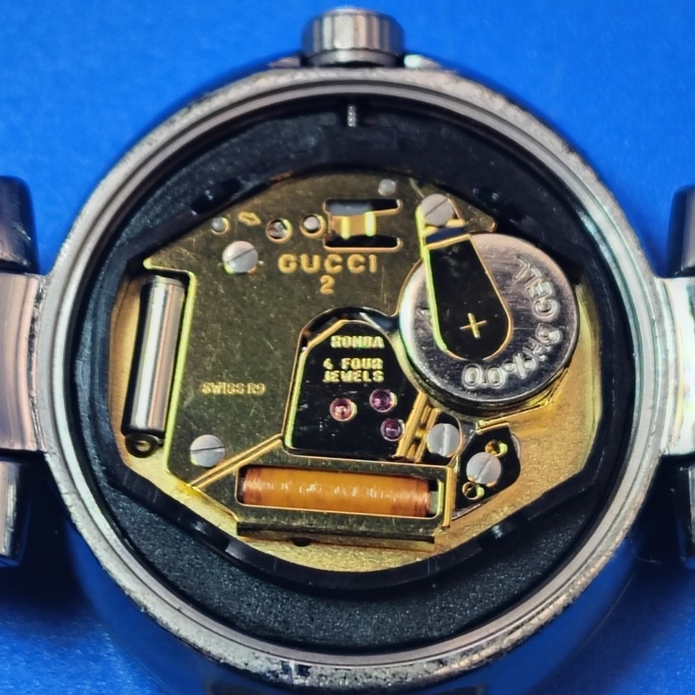 Vintage 1992 Gucci 1345 G-Series Swiss Made 23mm Women's Quartz Bangle Watch - Picture 7 of 10